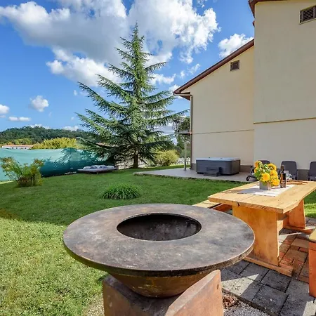 Giovi Apartment