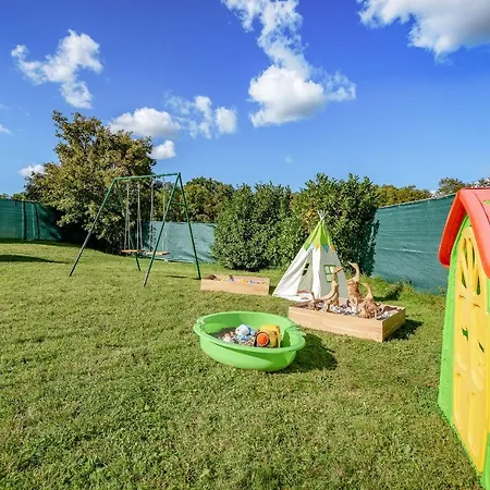 Апартаменты Giovi Пазин